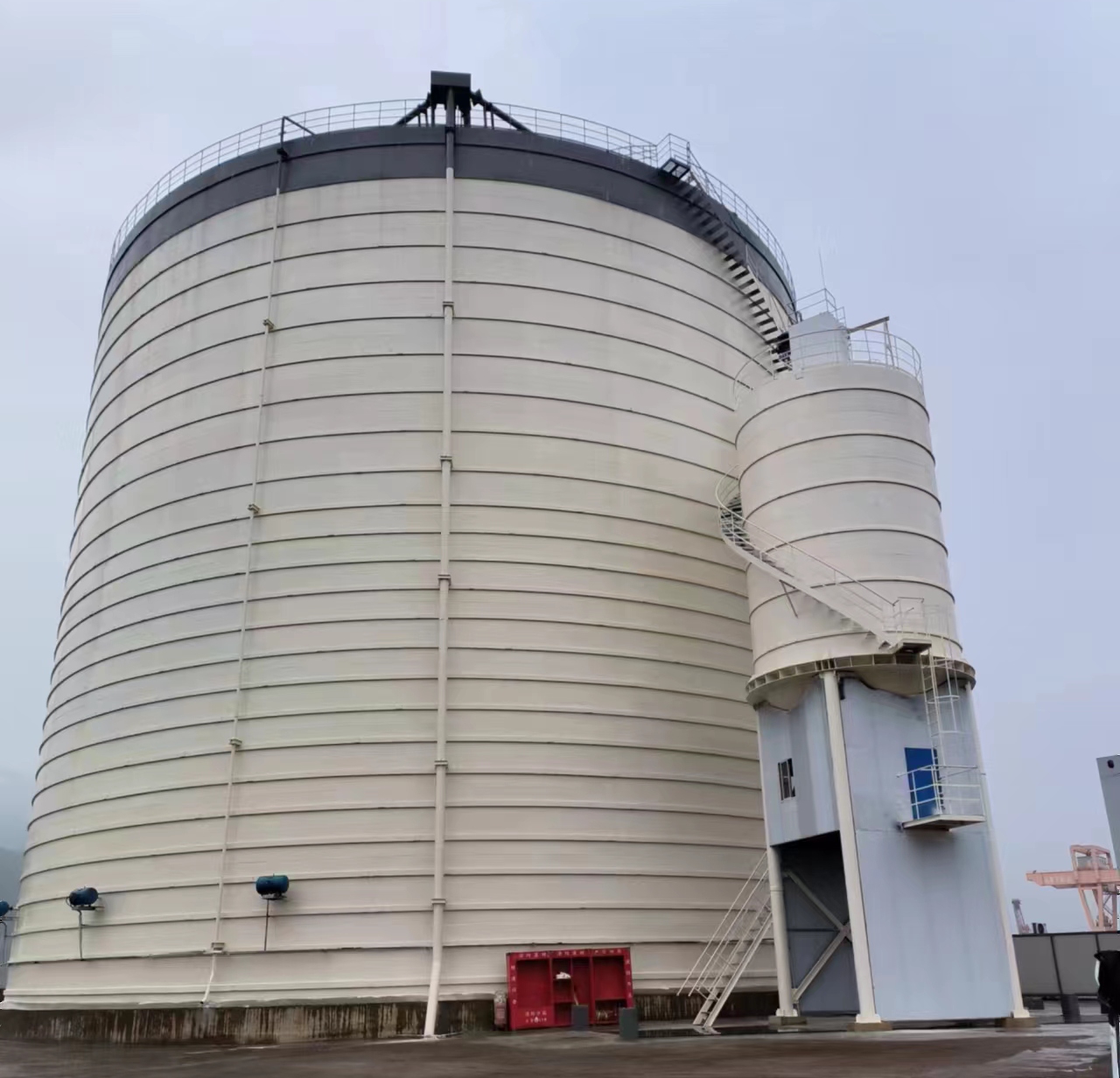 秦安10万吨水泥钢板库